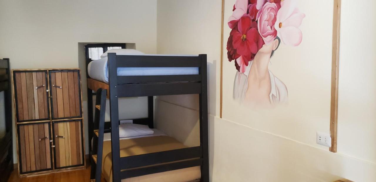 Bunk Bed in 6-Bed Female Dormitory Room