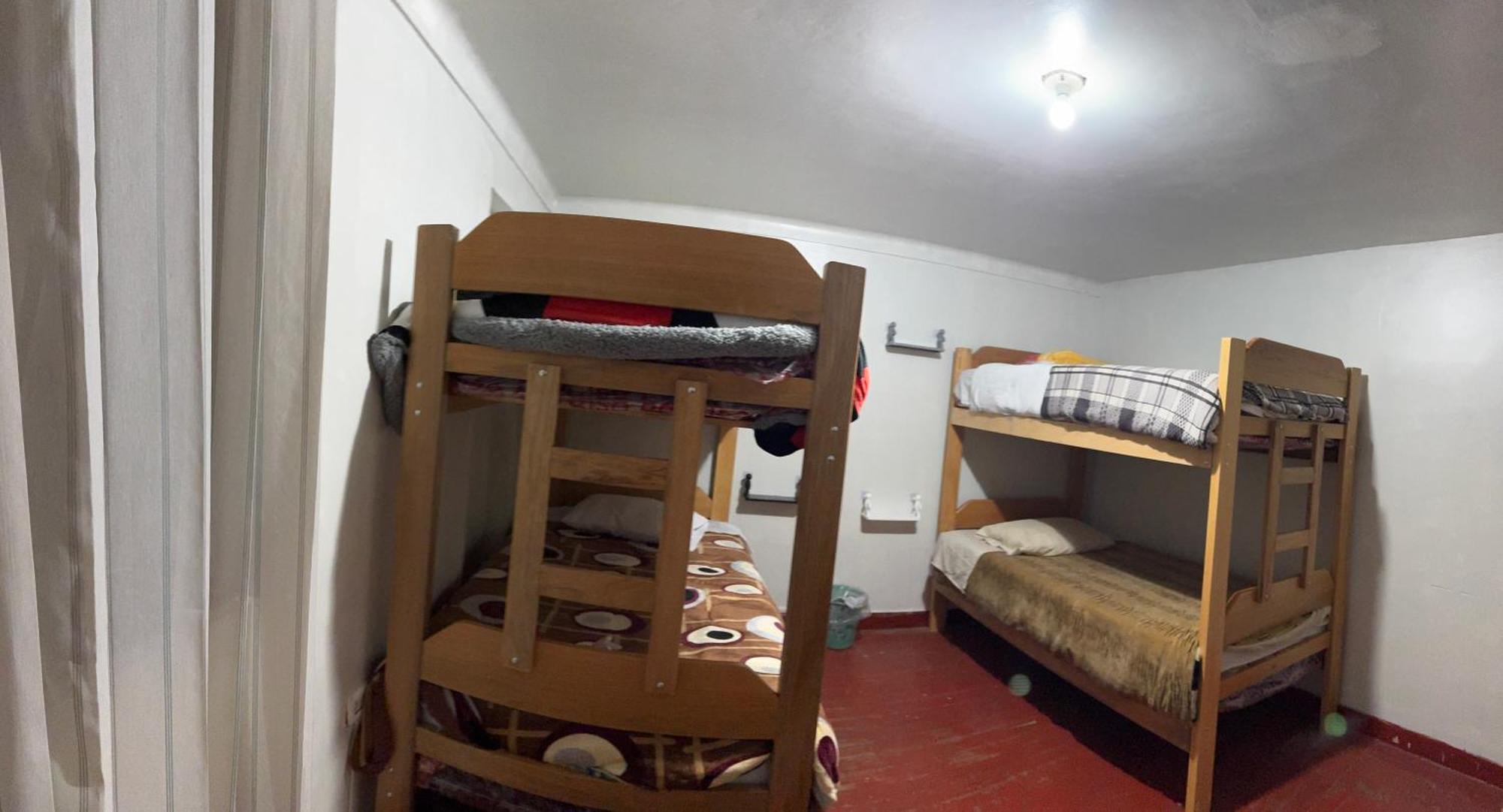 Quarto Quádruplo Econômico com Banheiro Compartilhado