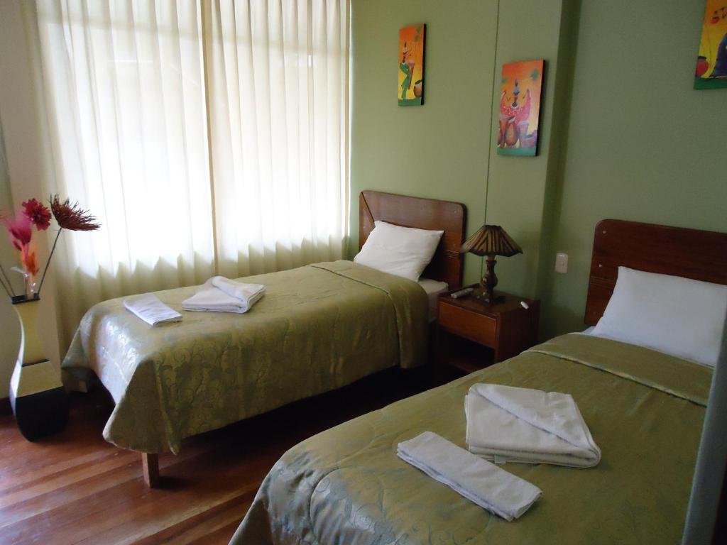 Zweibettzimmer mit eigenem Bad