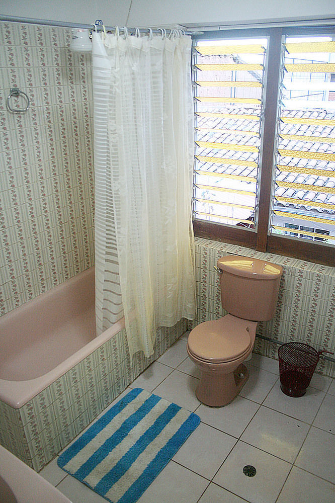 Habitación Individual con baño compartido