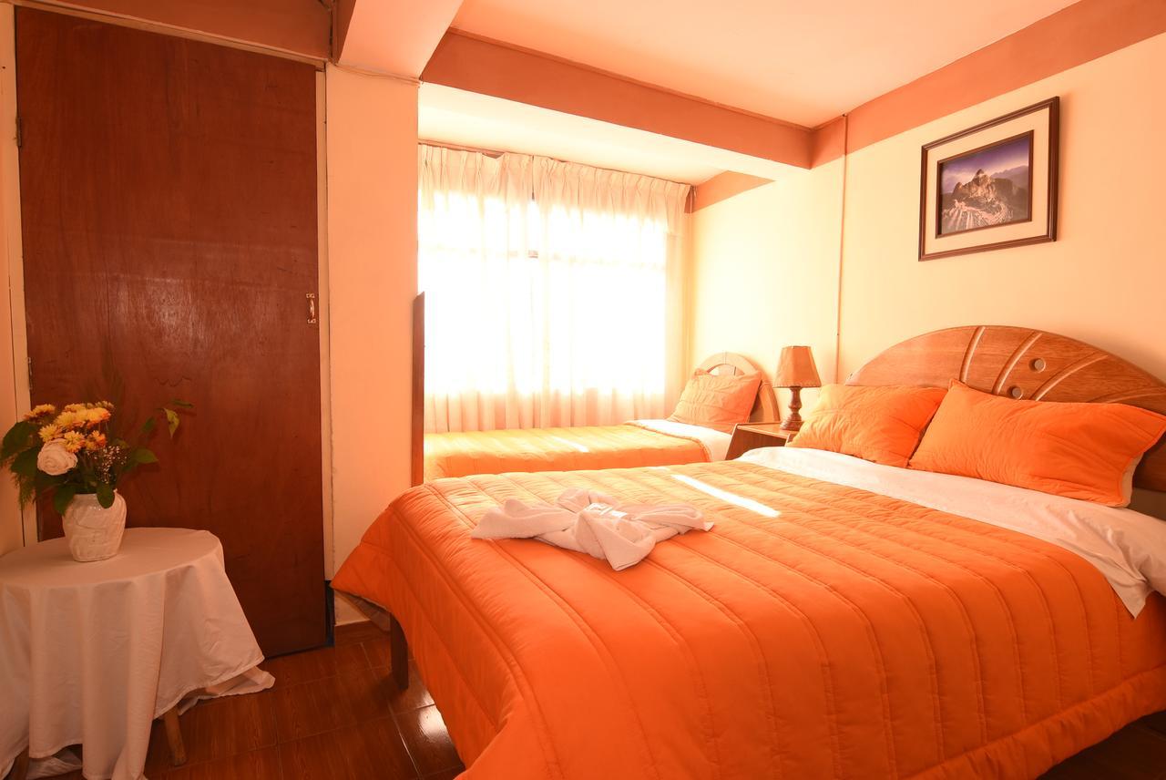 Family Room,736387873:JPEG