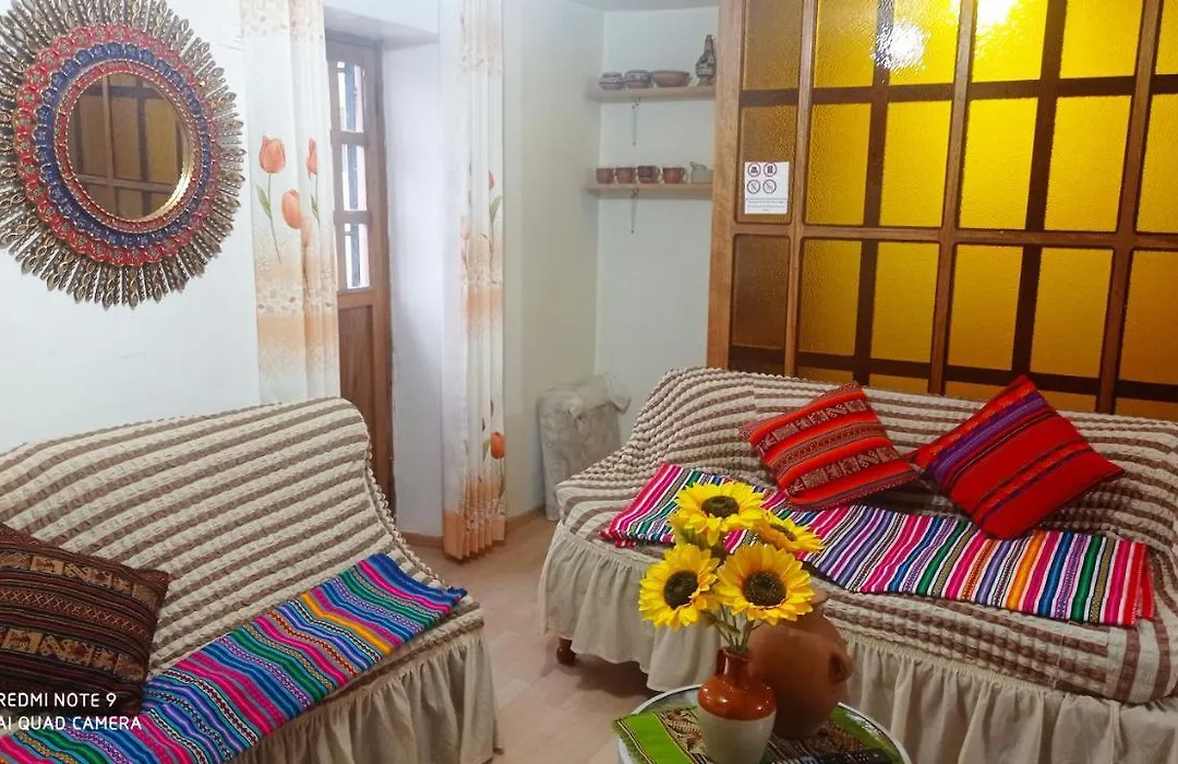 Nice View. Mini Departamento En San Blas Con Balcones-1