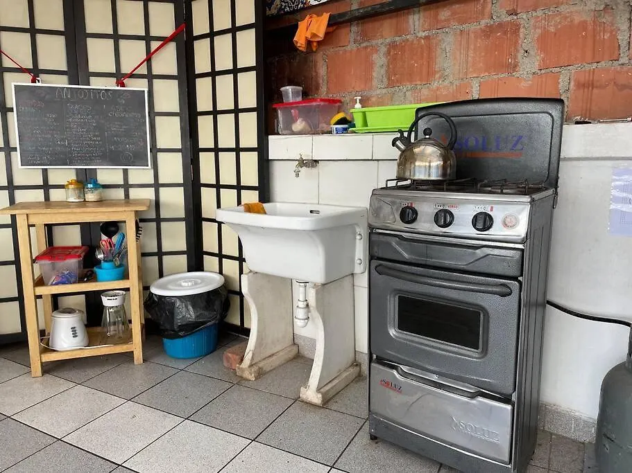 Alojamiento de 2 Habitaciones con Baño Privado-1