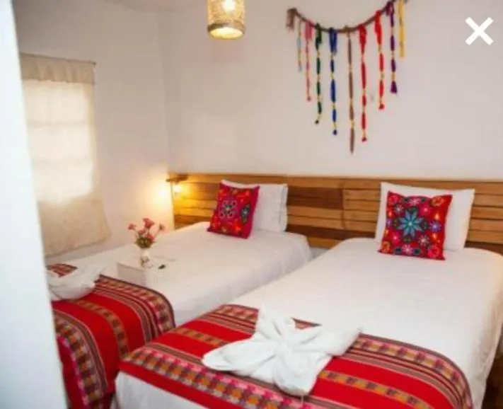 Hostal Deyvis House Saphi-1