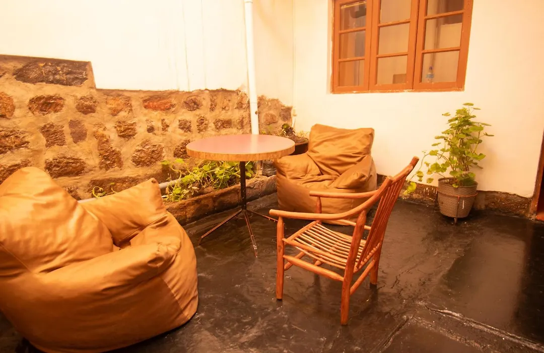 Vip House-1