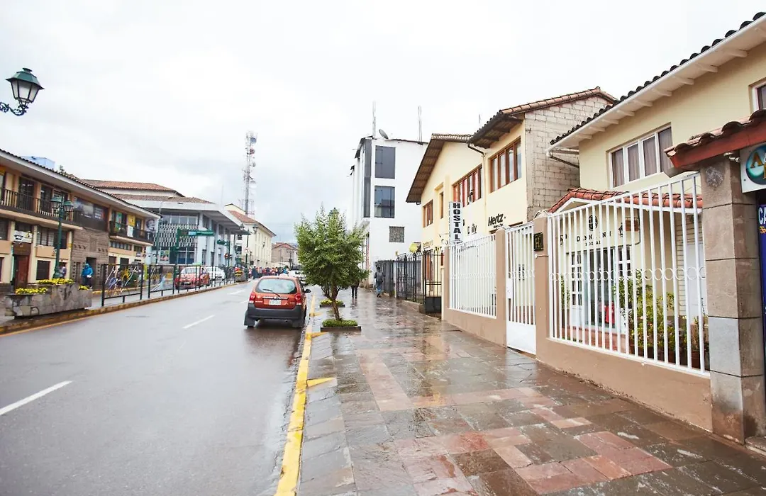 Hostal Danna Inn-1