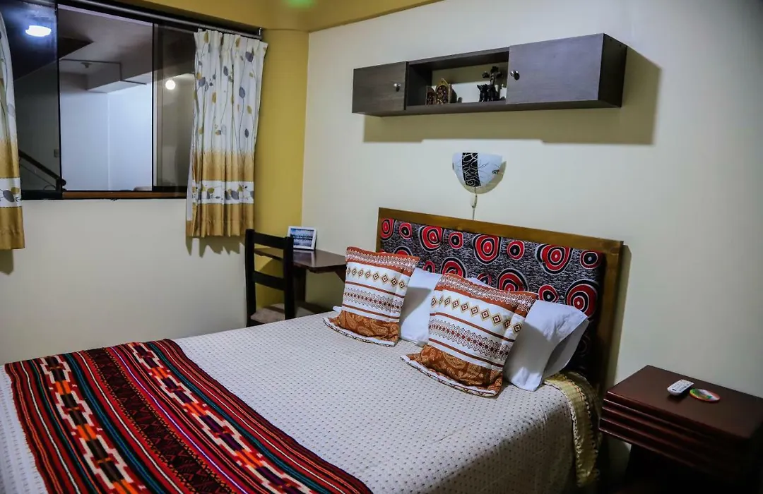 Hostal Dreams House-1