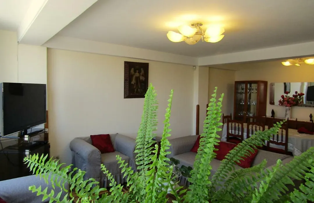 Full Suites-1