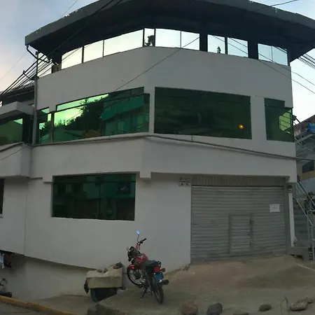Entire Family Apartment Cuscox4-3
