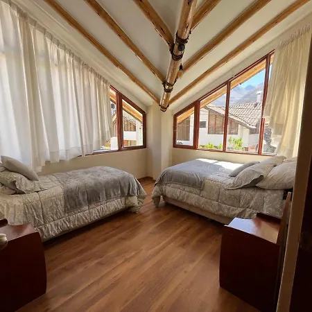 La Casa De Mamia-3