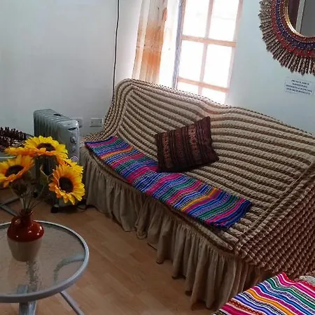 Nice View. Mini Departamento En San Blas Con Balcones-3