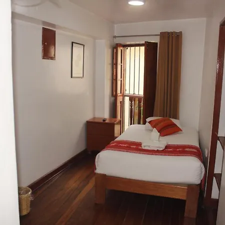 Hostal Turistico ILLAPA CUSCO 119-2