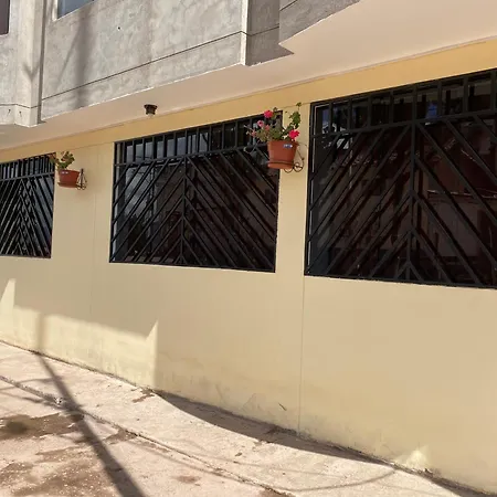 Adriano'S Deluxe Apartments 1-2