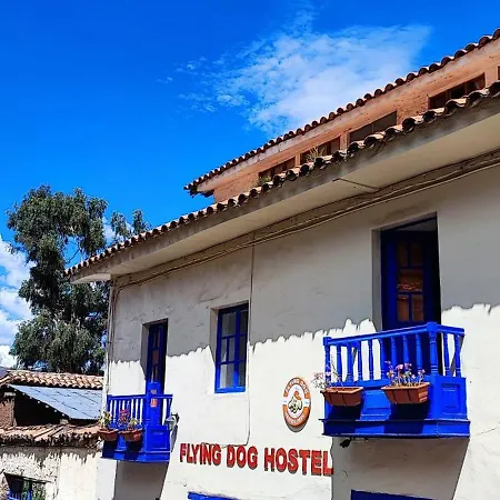 Flying Dog Hostel Cusco-3