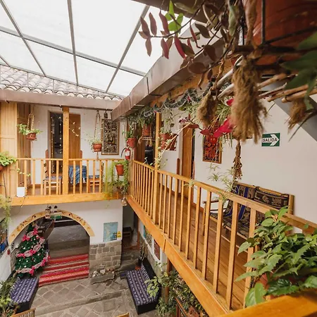 Hostal El Grial-3