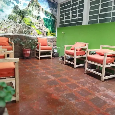 Hostel Tupac Yupanqui House-2
