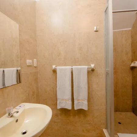 Yabar Hotel Plaza-3