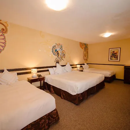 Yabar Hotel Plaza-2