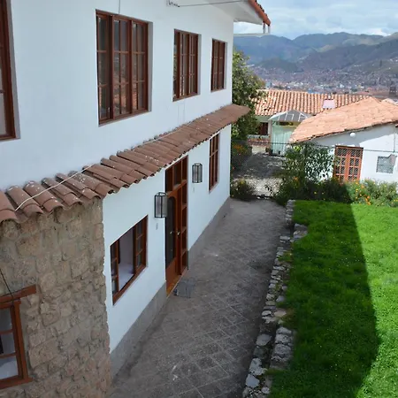 Casa Hospedaje Jardines De Jeyu-3